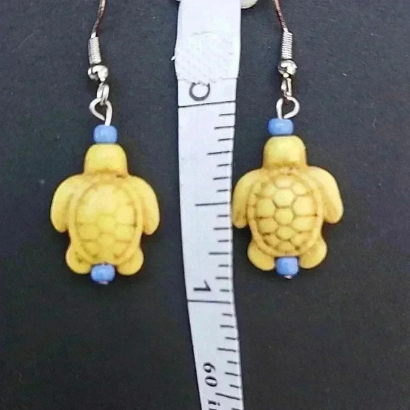 Howlite Turquoise Turtle *one-of-a-kind* set - Picture 4 of 4